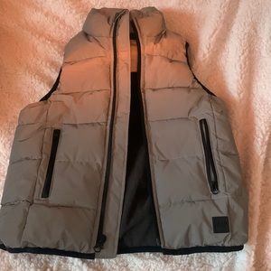 GAP kids sliver slightly reflective vest, boys size small.